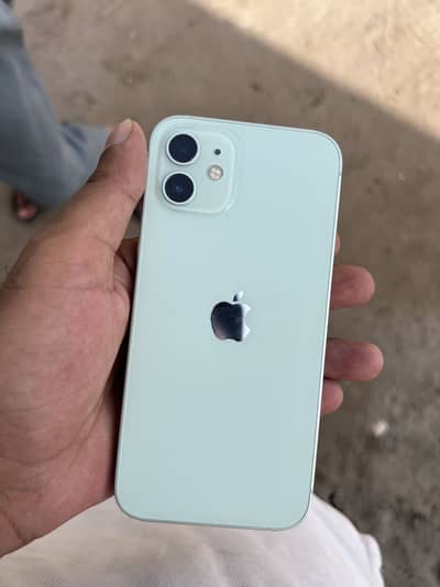 Apple iPhone 12