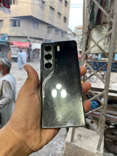 Tecno CAMON 40 Pro