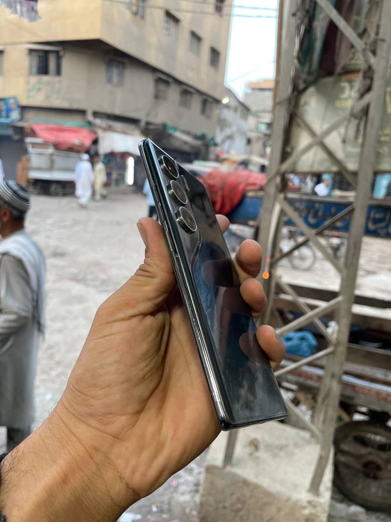 Tecno CAMON 40 Pro 1