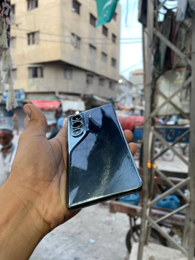 Tecno CAMON 40 Pro 2