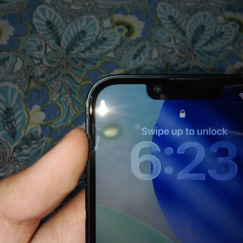 Apple iPhone 13 2