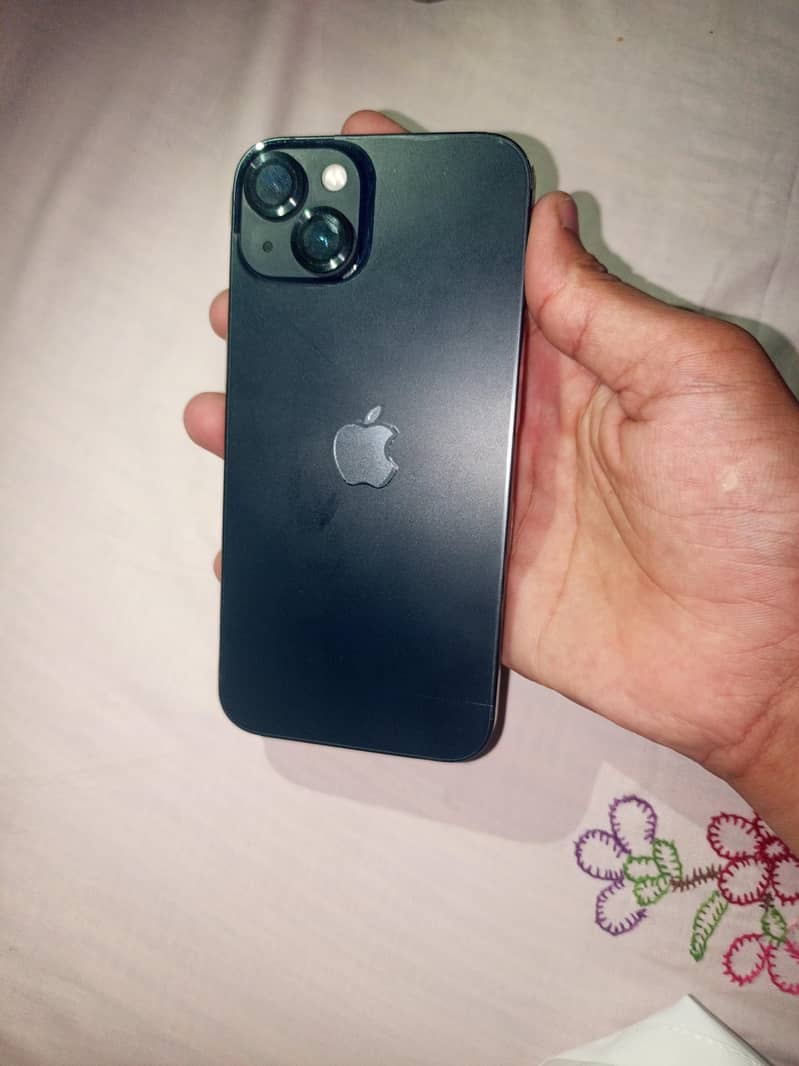 Apple iPhone 13 1