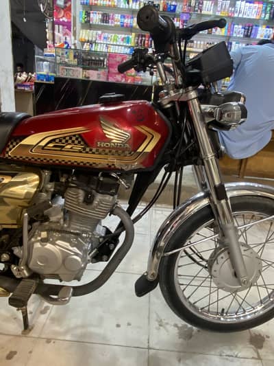 Up for sale is a total bumper-to-bumper brand new honda CG 125