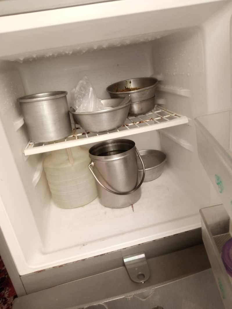 dawlance refrigerator 8