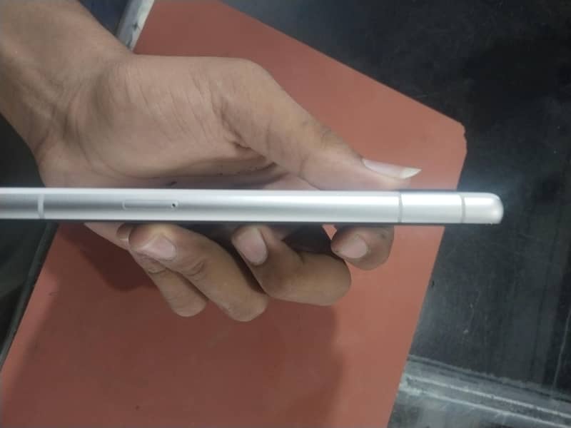 Google Pixel 7a 3