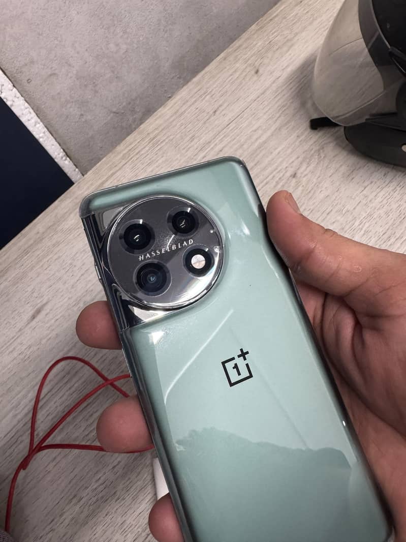 One Plus 11 1