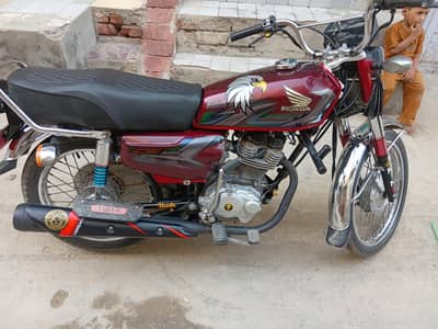 Honda 125 cc bike complete document my number 03007947808