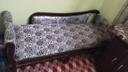 dewaan sofa & table