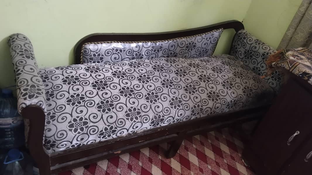 dewaan sofa & table 1