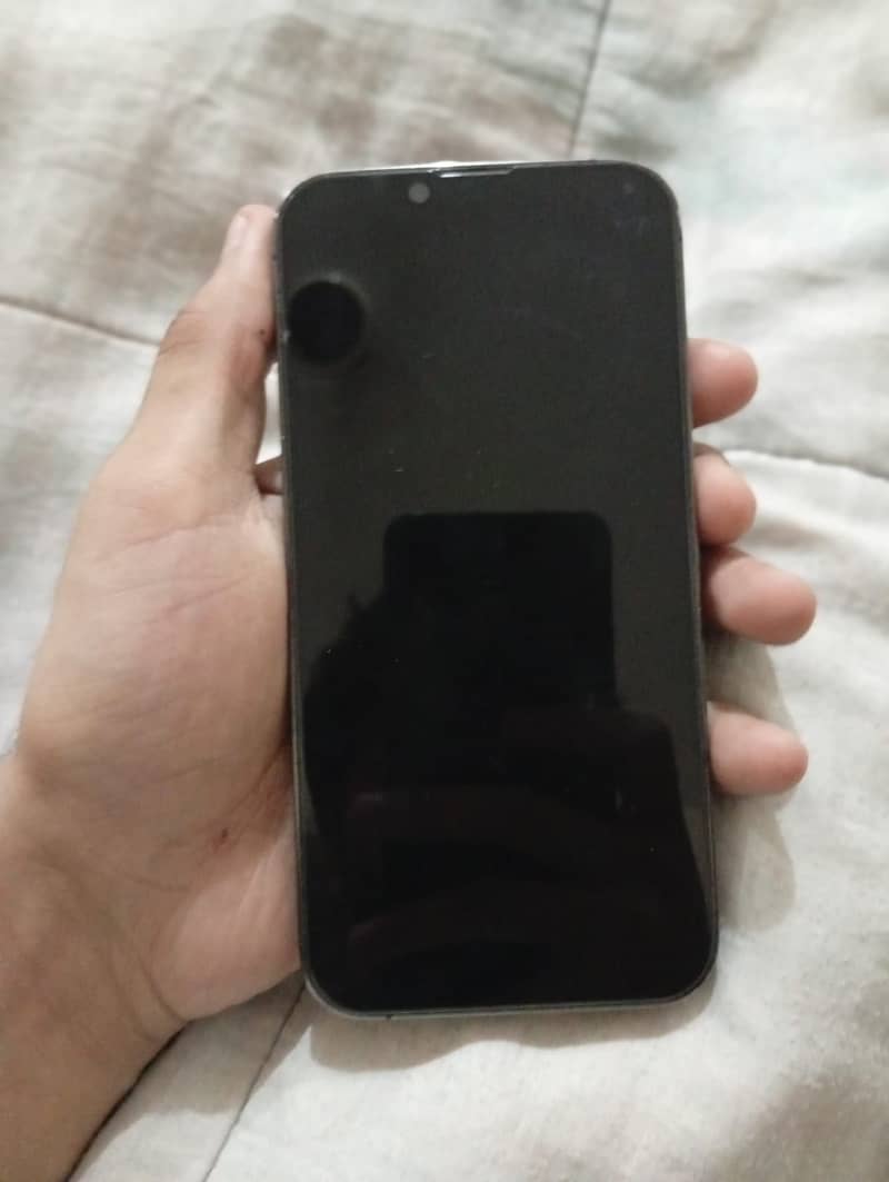 Apple iPhone 13 Pro 4