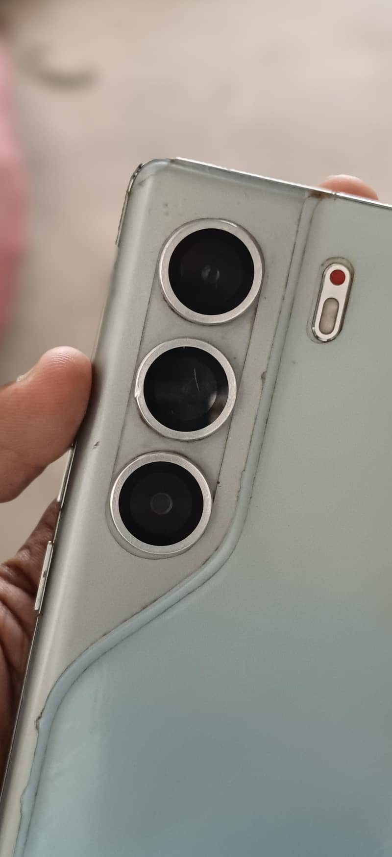 Tecno CAMON 40 Pro 6