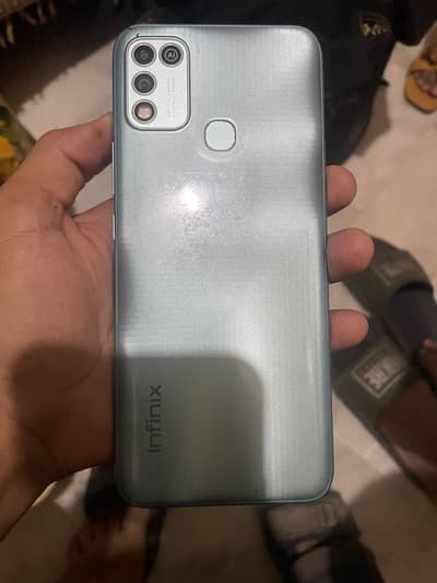 Infinix Hot 11