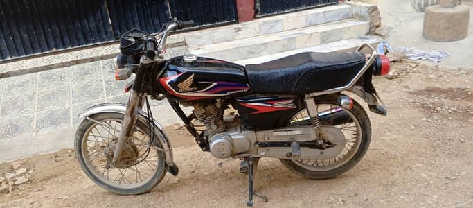 Black Honda 125