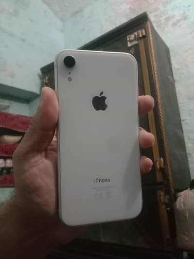 Apple iPhone XR