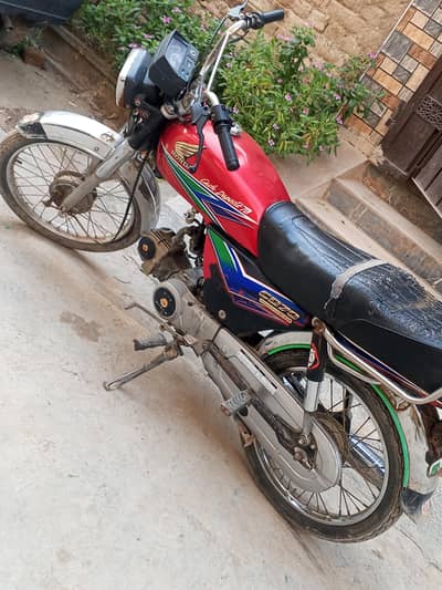 bike urgent sale karni ha