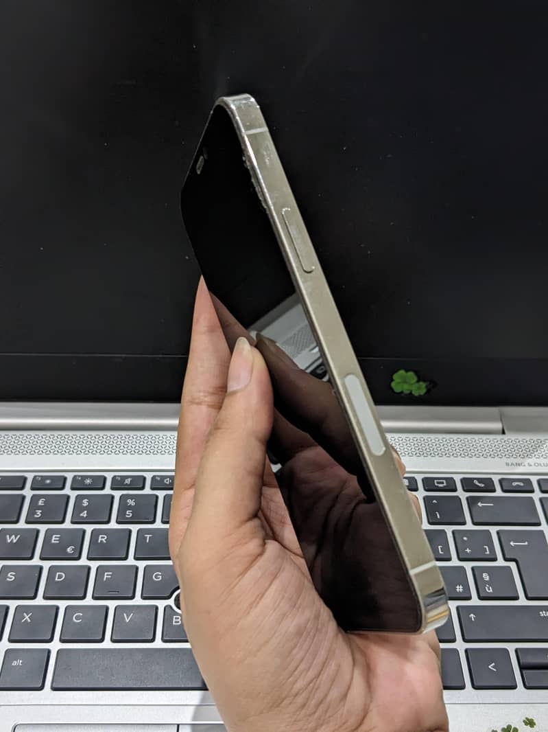 Apple iPhone 12 Pro 2
