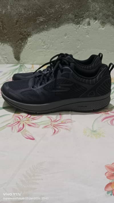 Skechers Shoes   - Gorun consistent  Fleet Rush