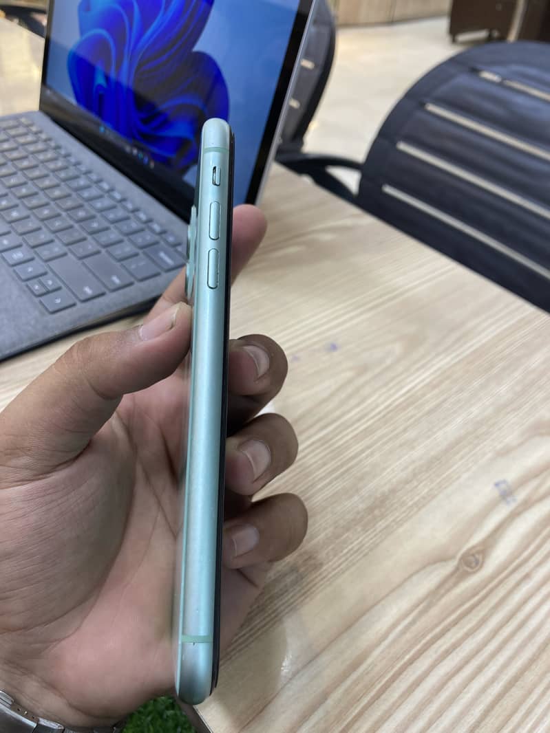 Apple iPhone 11 1