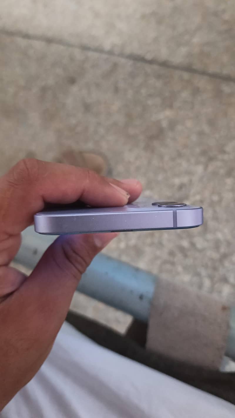 Apple iPhone 12 2