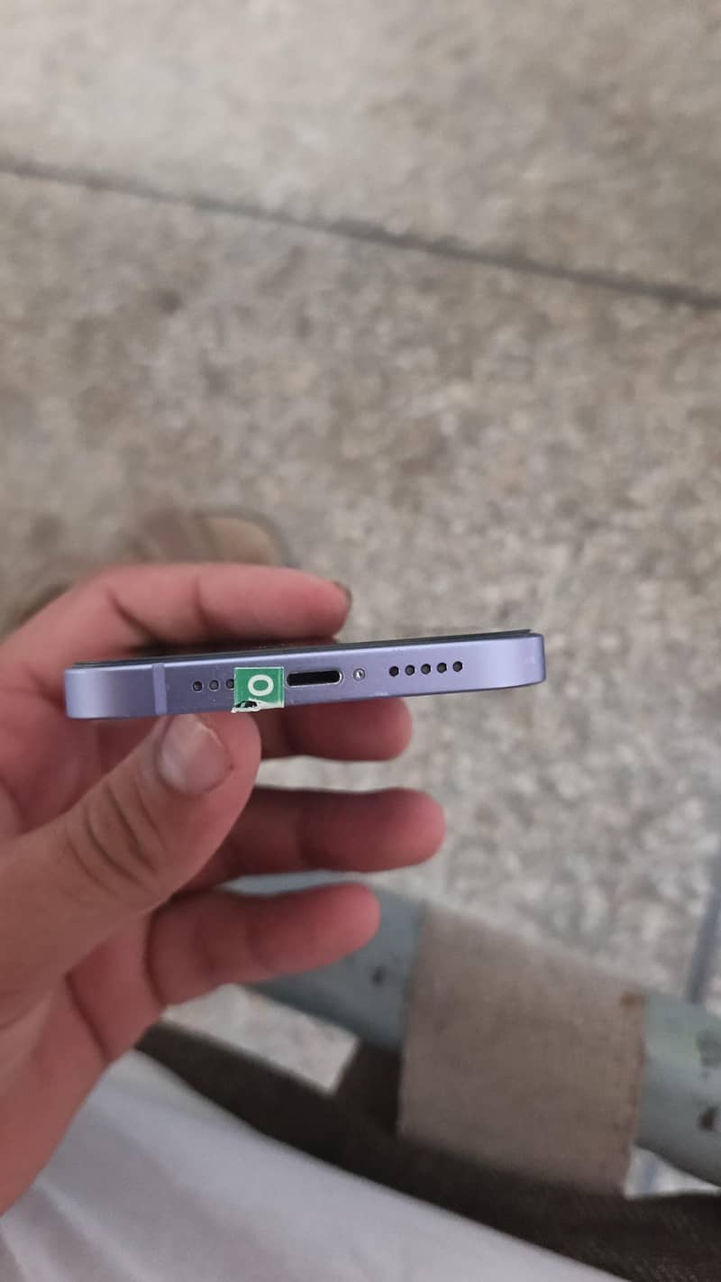Apple iPhone 12 3