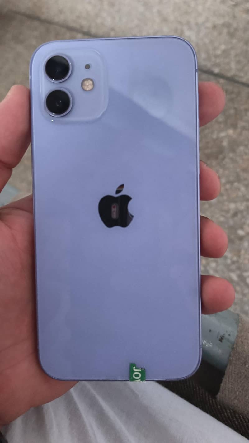 Apple iPhone 12 6