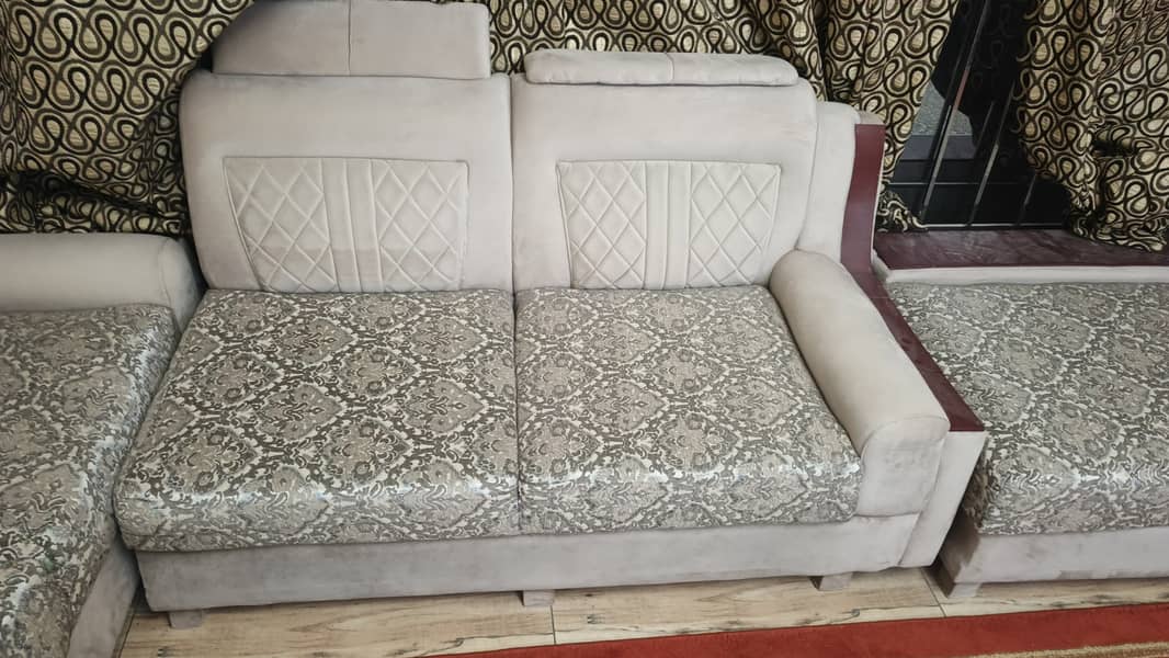 Sofa set for sell 1