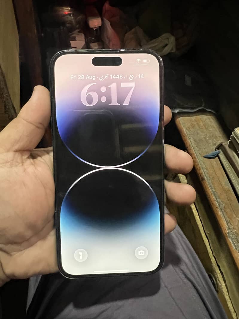 Apple iPhone 14 Pro Max 1