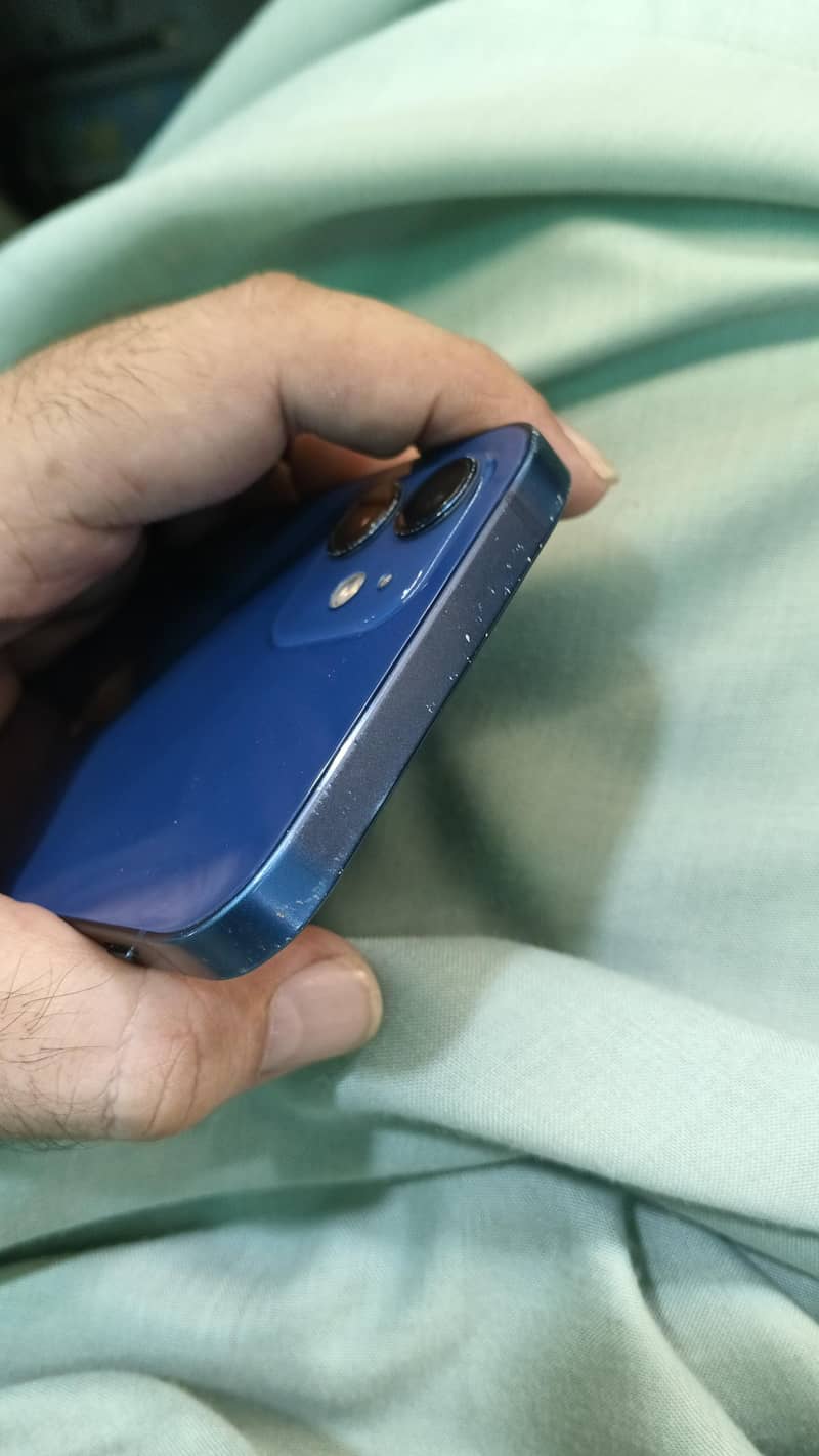 Apple iPhone 12 5