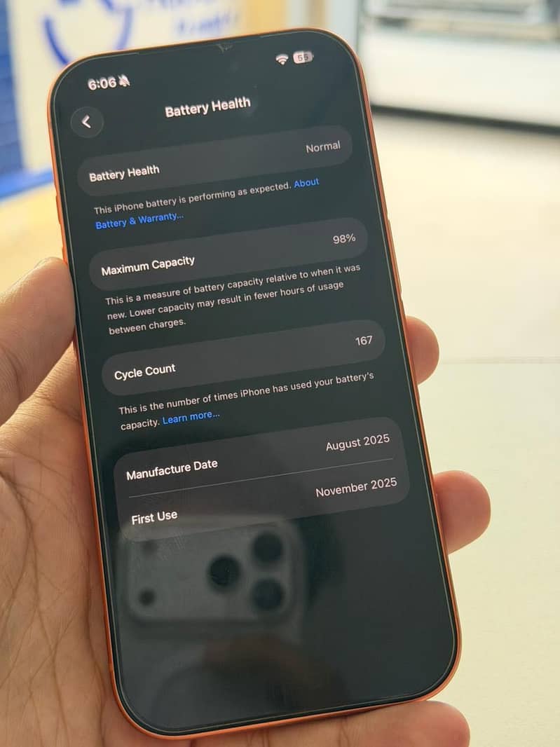 iPhone 17 Pro 4