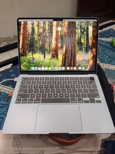 Apple Macbook Air M4 2026