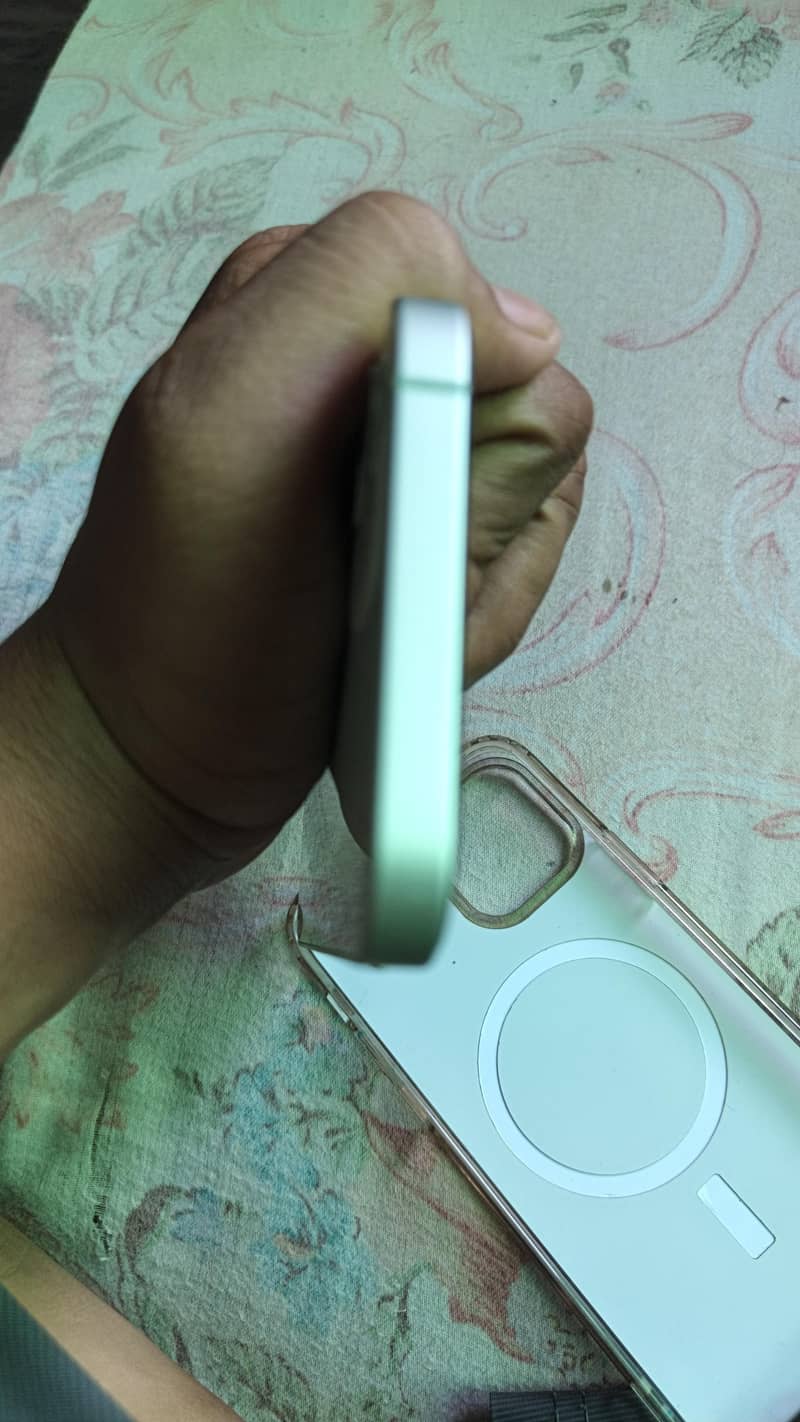 Apple iPhone 12 2