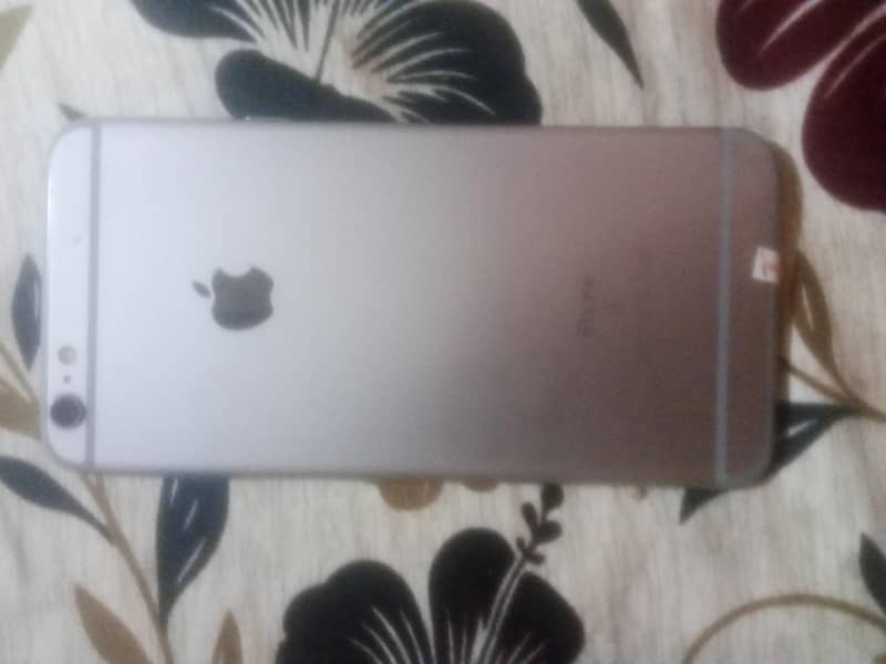 Apple iPhone 6S Plus 0