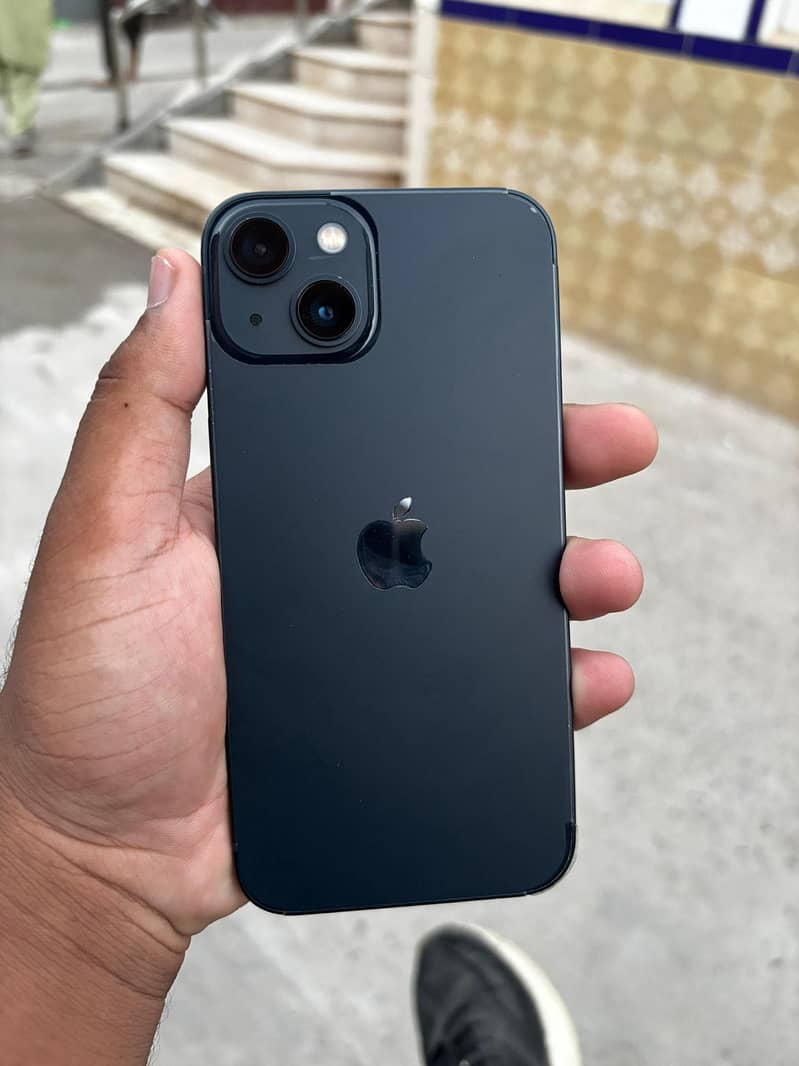 Apple iPhone 13 3