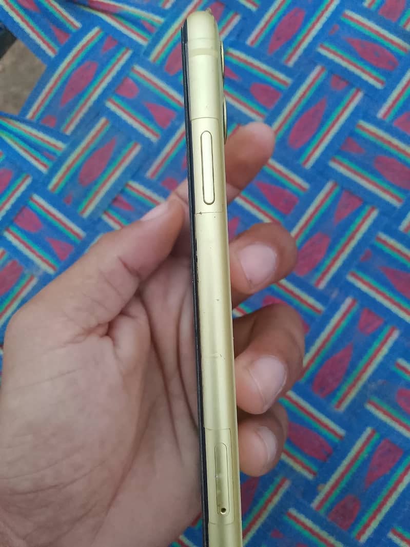 Apple iPhone 11 2