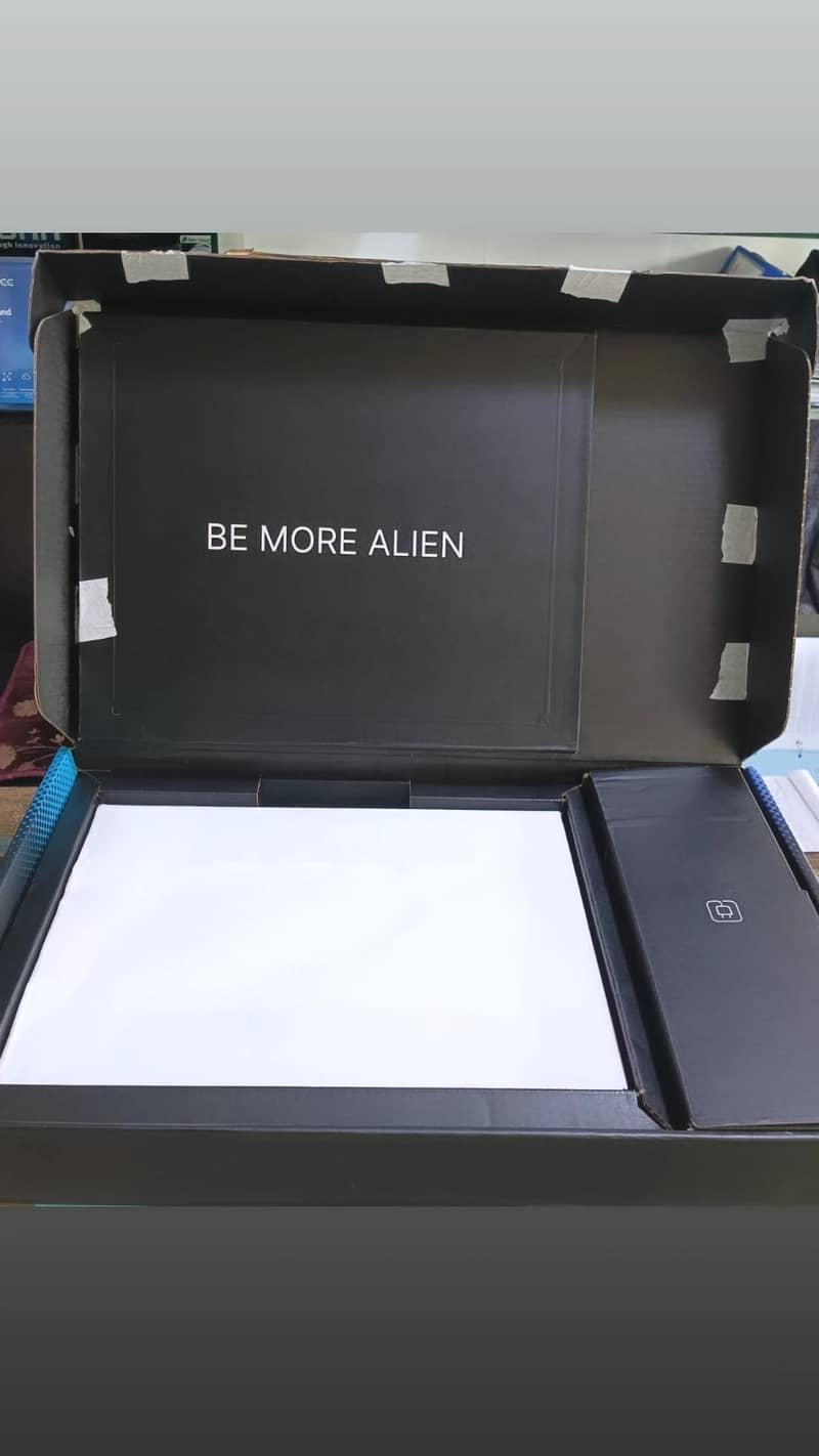 ALIENWARE DELL 16 Aurora 3