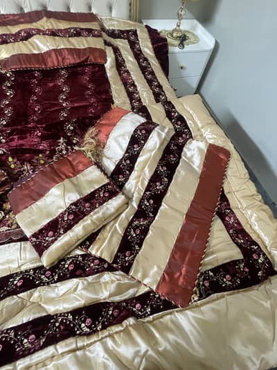 Beautiful bedsheet set -New and high quality