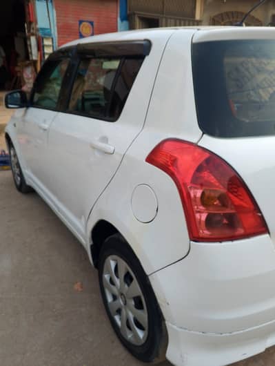 Suzuki Swift 2012