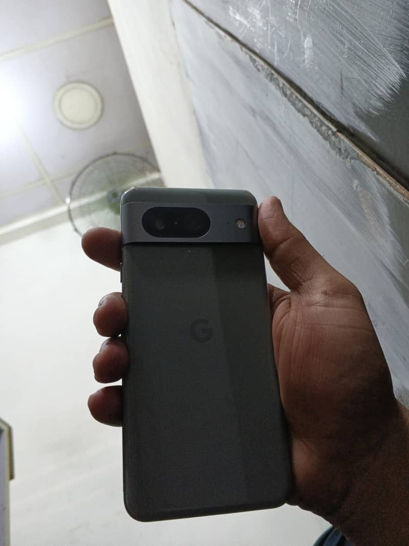 Google Pixel 8 1