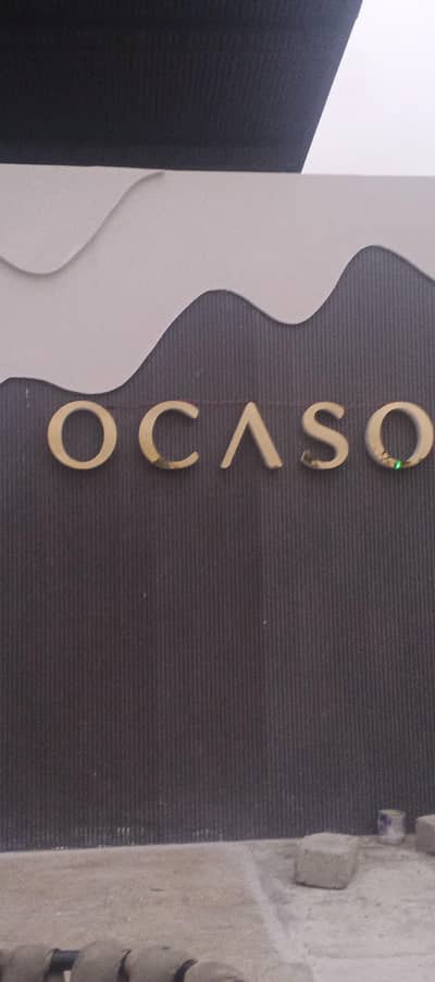 need female gro order taker and back waiter