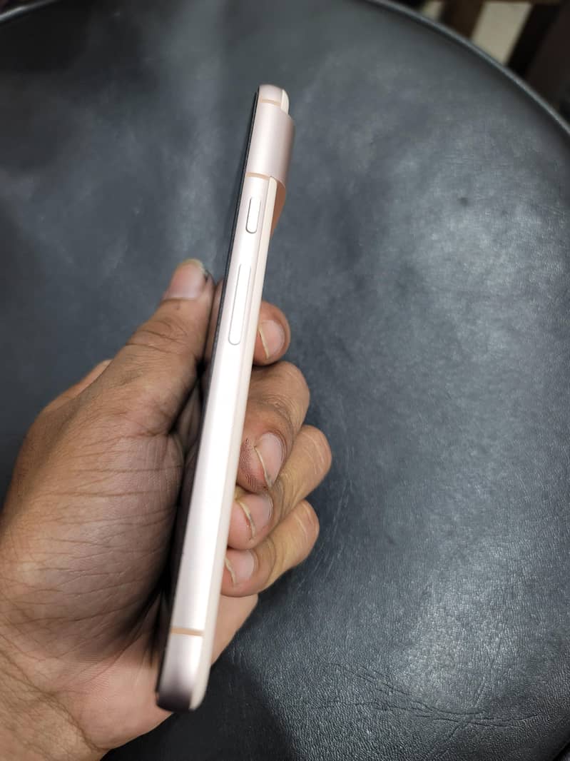 Google Pixel 8 3