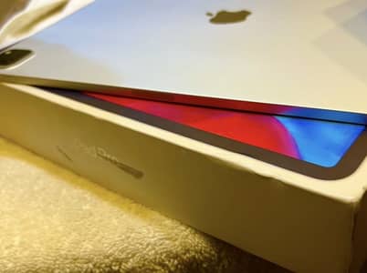 Apple iPad Pro 13” - Silver Colour - UNUSED condition