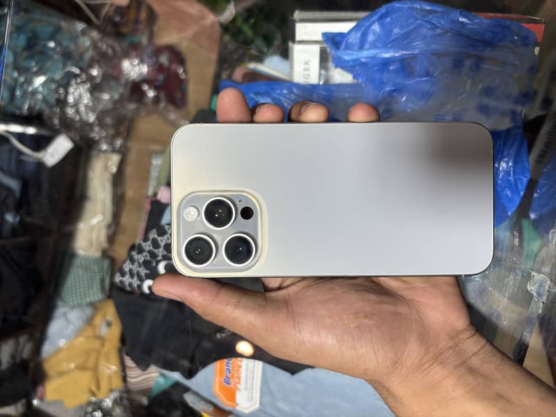 Apple iPhone 15 Pro Max 0