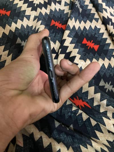 Apple iPhone 7