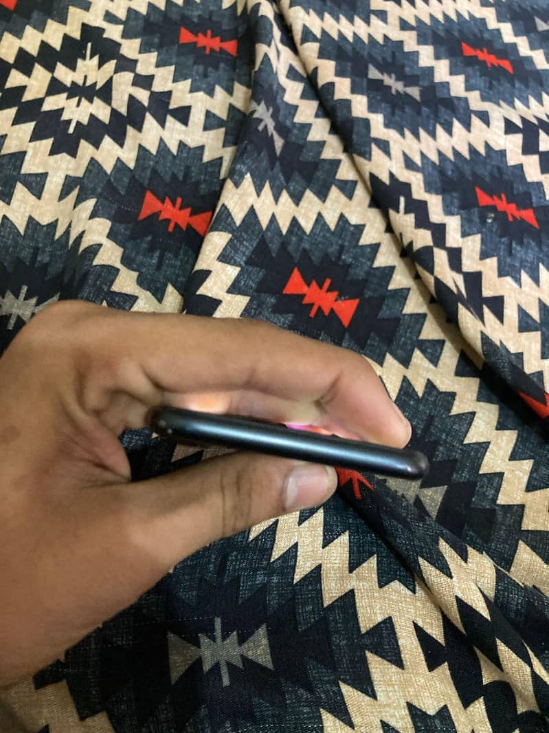 Apple iPhone 7 2