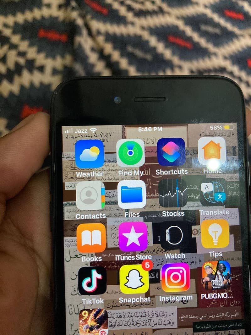 Apple iPhone 7 4