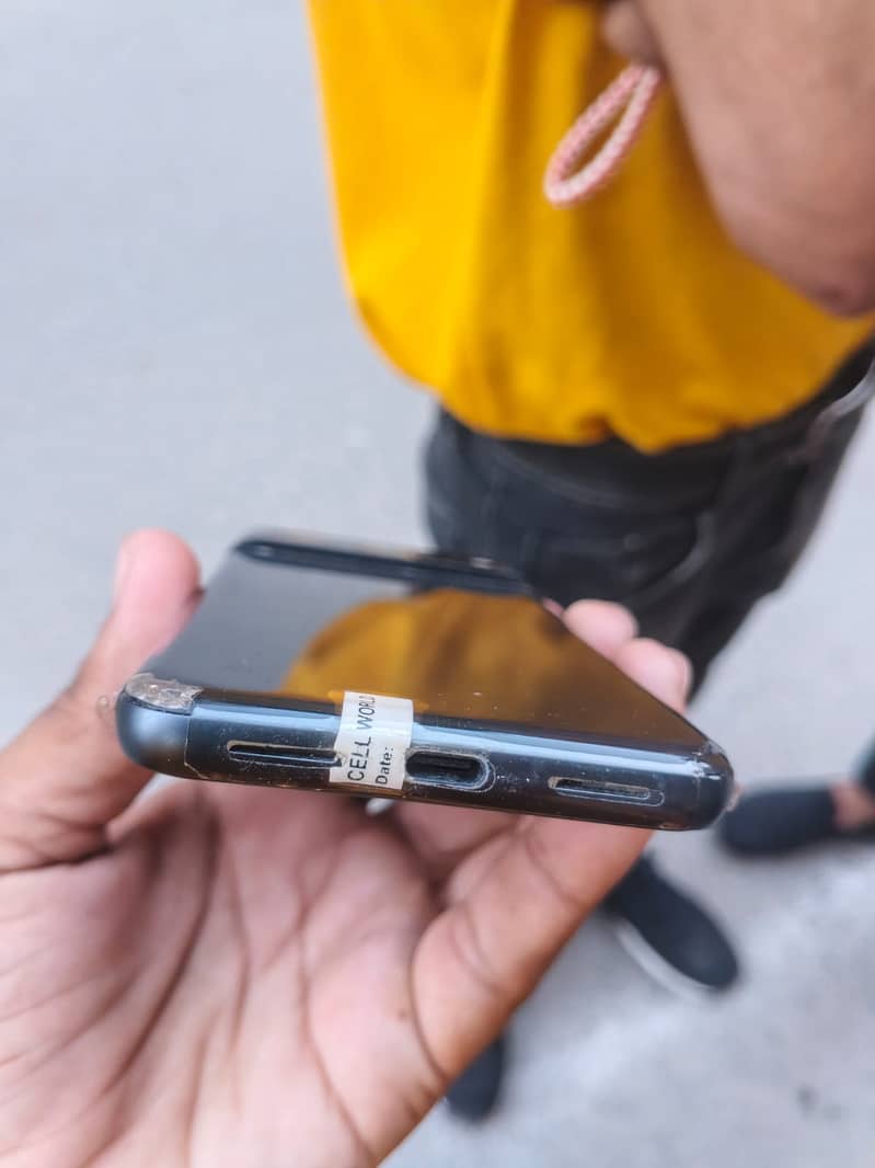 Google Pixel 8 3