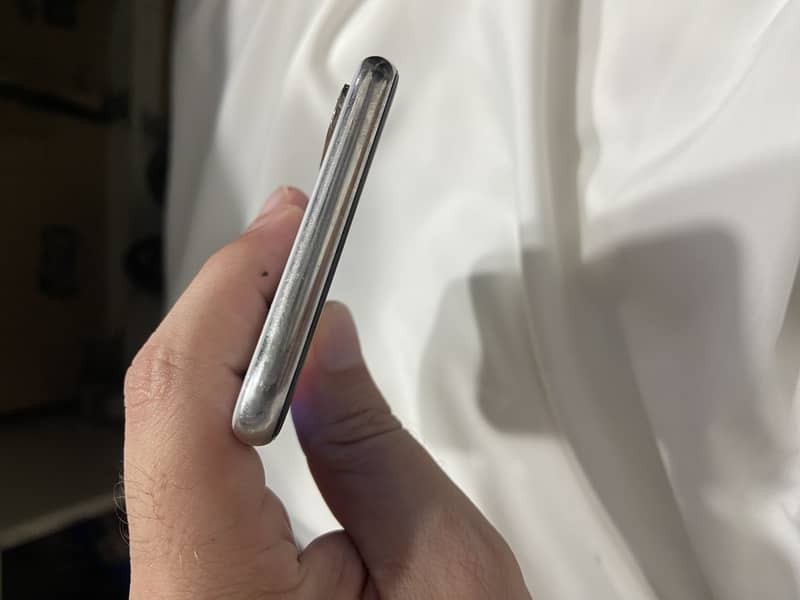 Apple iPhone X 2