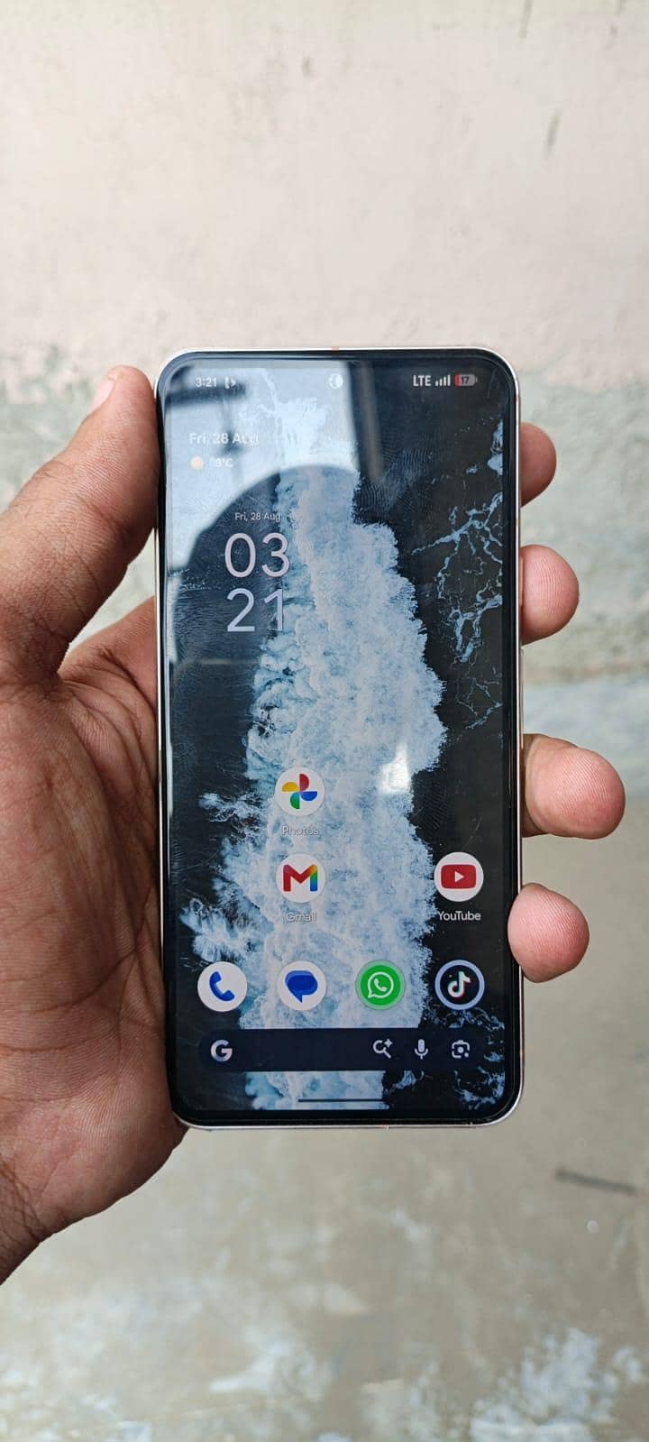 Google Pixel 8 2