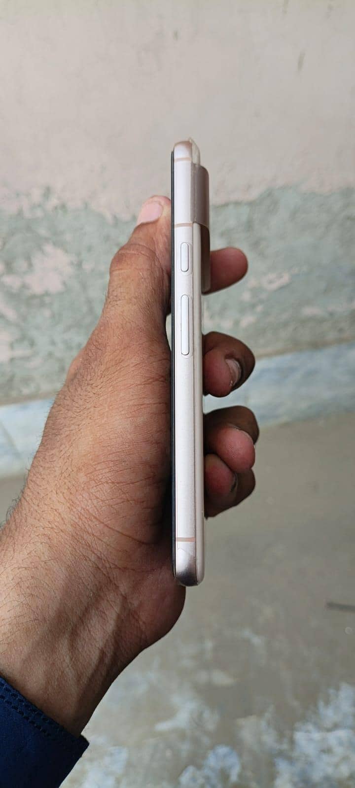 Google Pixel 8 4