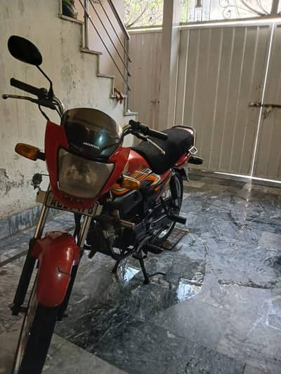 Honda pridor bike used but good condition serious buyer contect us . .